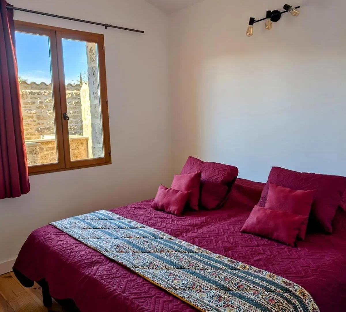 Holiday home La Poumo D'Amour La Tour-d'Aigues France